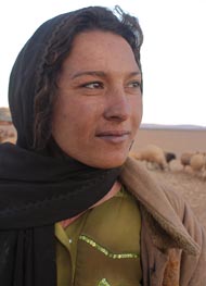 Bedouin Girl   desert near Palmyra , Syria