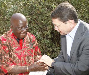 Dr. Taleb Rifai and Kenneth Kaunda_IIPT Peace Park