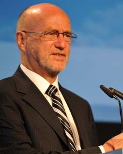 Derek Hanekom