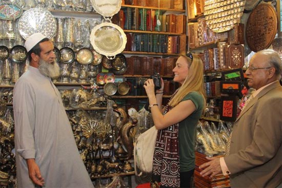 Cassie shopping in Pakistan