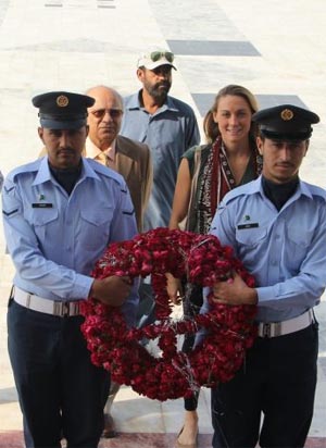 Cassie lying wreath in Pakistan